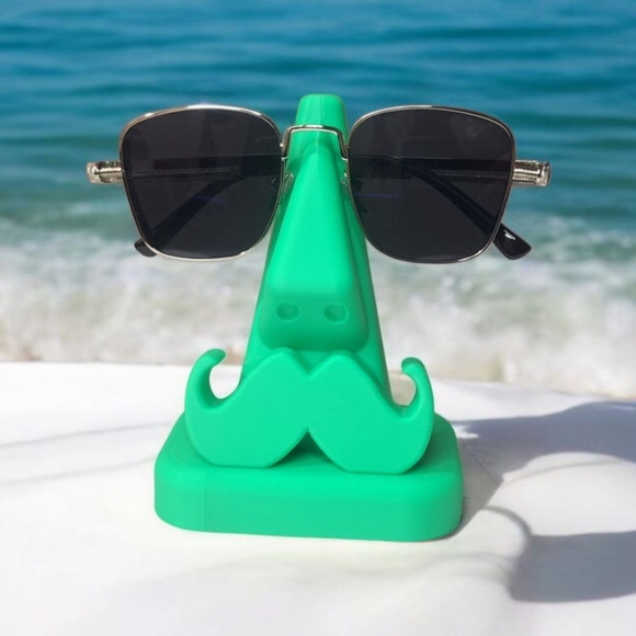 Glasses Display/Holder! - Picture 3 of 5